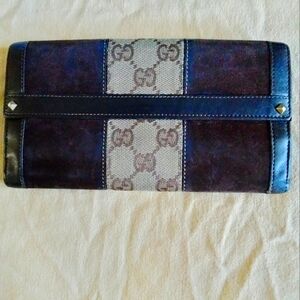 💯 Authentic Gucci Wallet